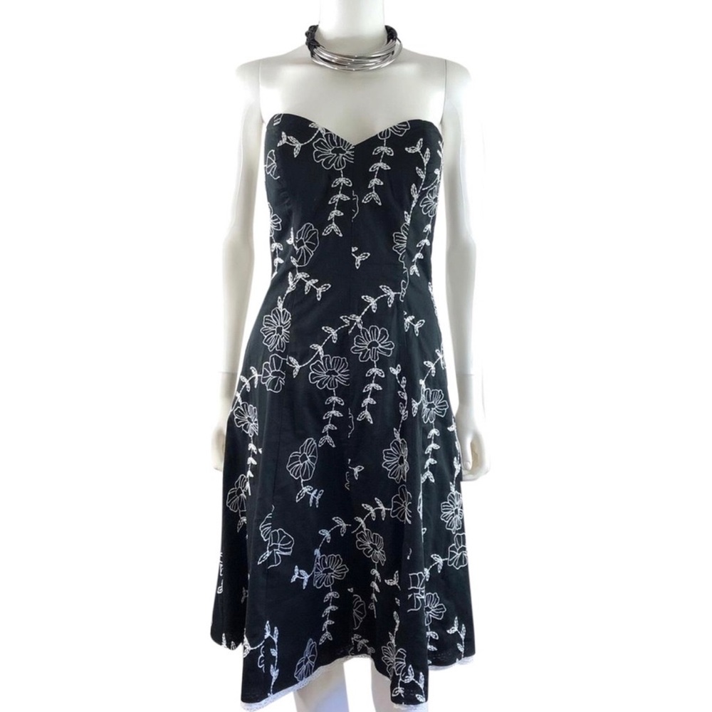 WHBM | Corset Strapless Embroidered Floral Dress
